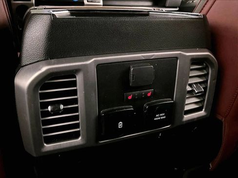 Certified 2019 Ford F150 Platinum w/ Equipment Group 701A Luxury AWD/4WD image 32