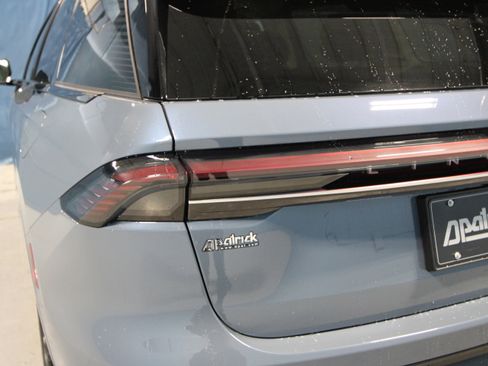 New 2026 Lincoln Nautilus Reserve image 42