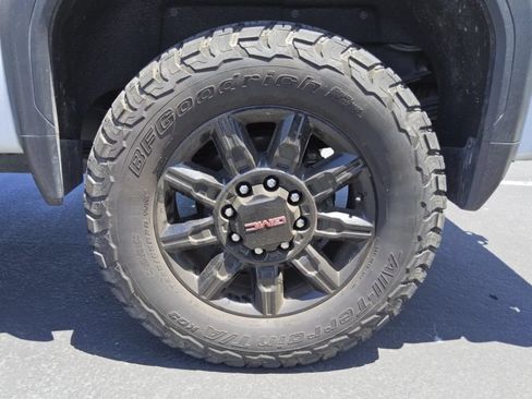 Used 2024 GMC Sierra 2500 AT4 w/ Max Trailering Package AWD/4WD image 2
