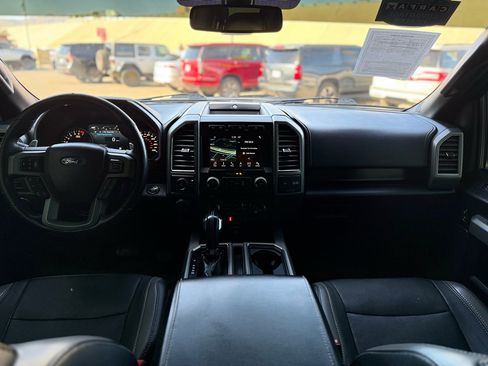 Used 2018 Ford F150 Raptor w/ Equipment Group 802A Luxury image 16