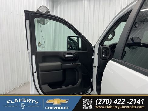 Used 2025 GMC Sierra 2500 Pro w/ 1SA Pro Safety Plus Package image 8