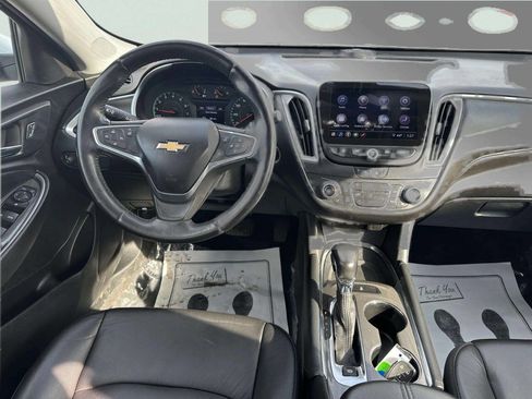 Used 2022 Chevrolet Malibu LT w/ Leather Package image 18