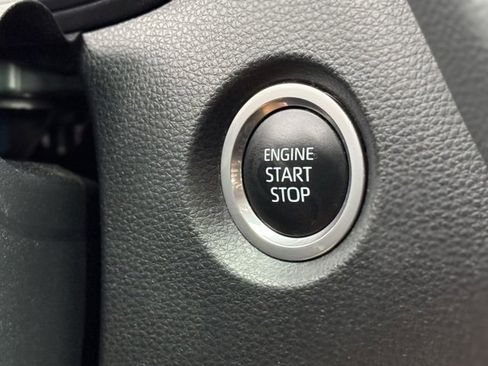 Used 2024 Toyota Corolla SE image 18