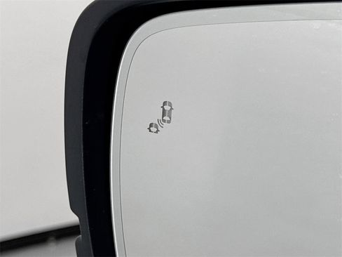 Used 2023 Honda Pilot Elite image 24