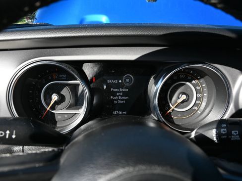 Used 2022 Jeep Wrangler Unlimited Sport w/ Xtreme Recon 35" Tire Package image 7