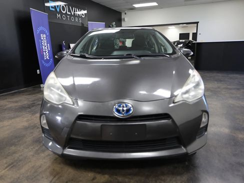 Used 2013 Toyota Prius C Three image 3