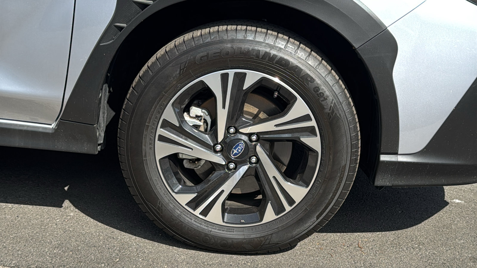 Certified 2025 Subaru Crosstrek 2.5i Premium AWD/4WD image 4
