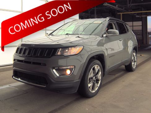 Used 2019 Jeep Compass Limited AWD/4WD image 1