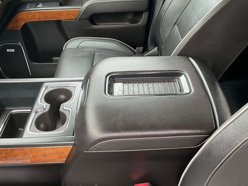 Used 2019 Chevrolet Silverado 3500 High Country w/ Duramax Plus Package image 33