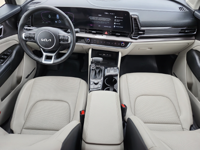 Certified 2023 Kia Sportage EX FWD image 14