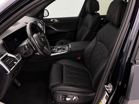 Certified 2024 BMW X5 xDrive40i w/ M Sport Package image 11