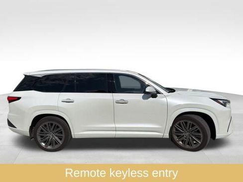 Used 2025 Lexus TX 350 AWD image 9