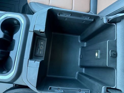 Used 2021 Chevrolet Silverado 2500 High Country w/ Safety Package II image 22