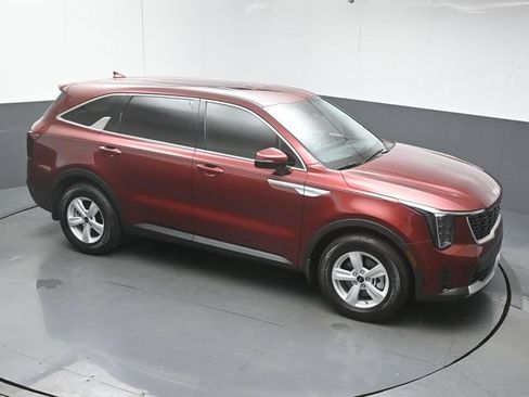 Used 2025 Kia Sorento LX FWD image 41