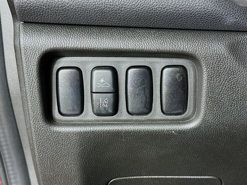 Used 2024 Mitsubishi Outlander Sport ES image 17