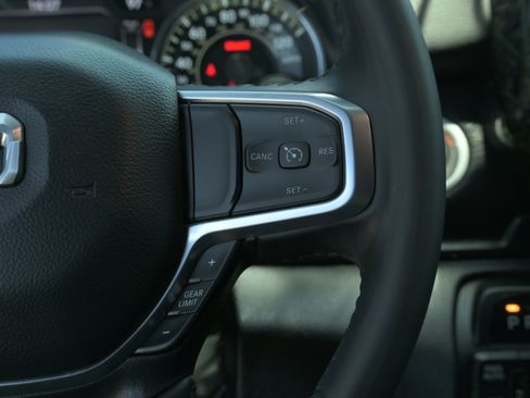 Used 2024 RAM 1500 Big Horn AWD/4WD image 21