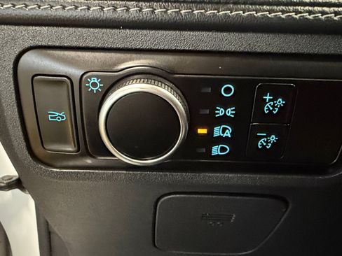 Used 2024 Ford Mustang GT Premium image 28