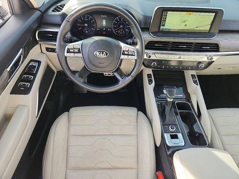 Used 2020 Kia Telluride SX w/ SX Prestige Package image 12