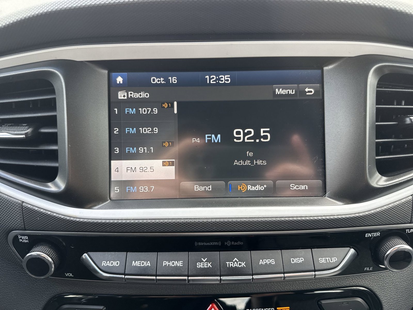 Used 2019 Hyundai Ioniq Blue FWD image 17
