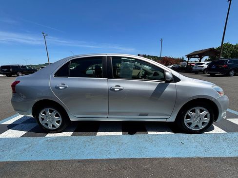 Used 2012 Toyota Yaris Sedan FWD image 6