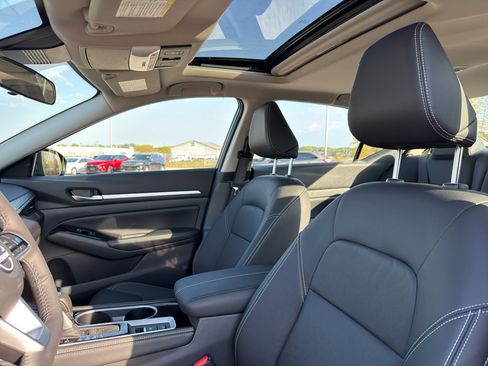 New 2025 Nissan Altima 2.5 SL image 25