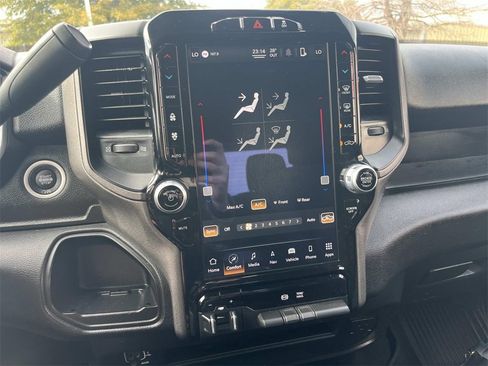 Used 2022 RAM 3500 Tradesman image 24