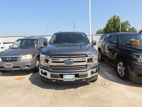 Used 2019 Ford F150 XLT w/ Equipment Group 302A Luxury AWD/4WD image 5