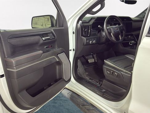 Used 2023 GMC Sierra 1500 AT4X image 30