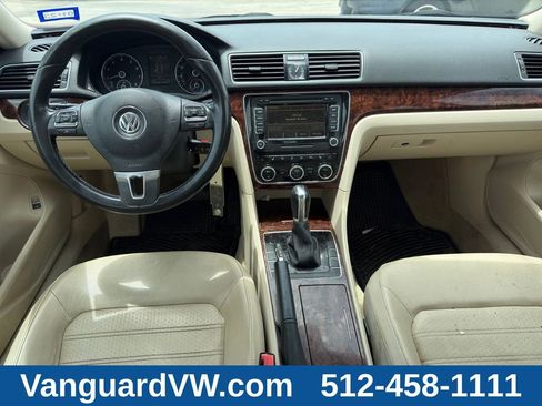 Used 2012 Volkswagen Passat 2.5 SEL FWD image 21