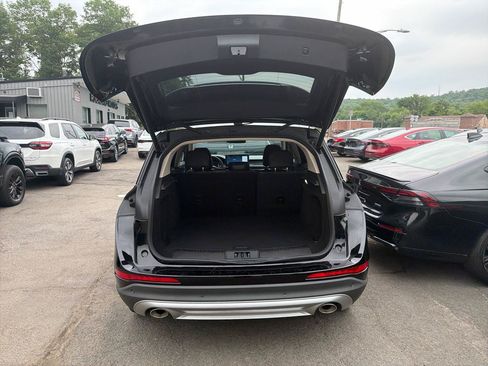Used 2024 Lincoln Corsair AWD image 8