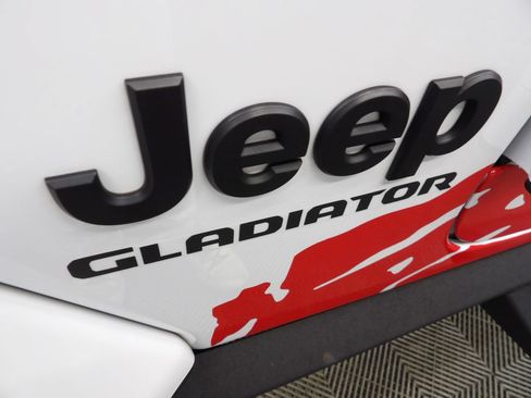 Used 2021 Jeep Gladiator Sport AWD/4WD image 49