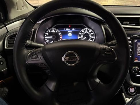 Used 2019 Nissan Murano SL FWD image 18