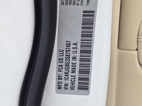 New 2025 Jeep Grand Cherokee Limited image 24