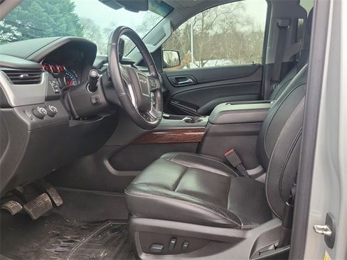 Used 2020 GMC Yukon XL SLT w/ Open Road Package image 8