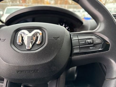 Used 2023 RAM ProMaster 2500 image 30