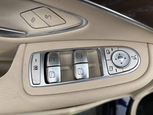 Certified 2018 Mercedes-Benz GLC 300 4MATIC image 15