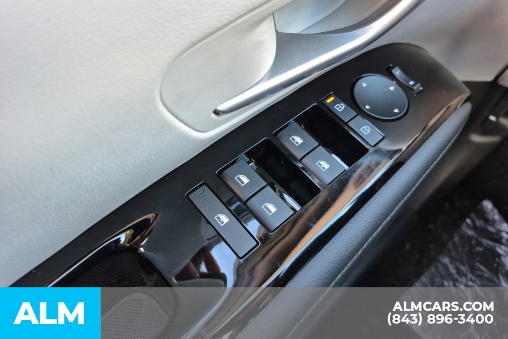 Certified 2026 Hyundai Tucson Limited FWD image 38