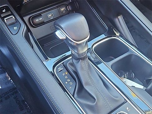 Used 2022 Kia Telluride EX image 27