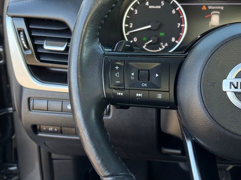 Certified 2021 Nissan Rogue SL w/ Premium Package image 16