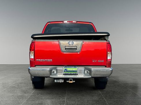 Used 2012 Nissan Frontier SV w/ SV Premium Utility Pkg AWD/4WD image 8