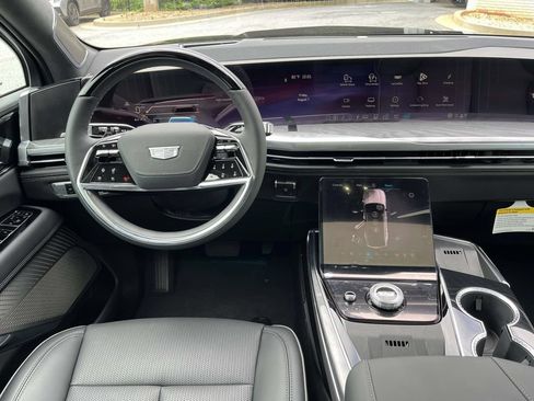 New 2026 Cadillac Escalade IQL Sport 2 w/ LPO, ONYX Package AWD/4WD image 13