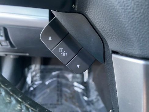 Used 2017 Subaru Outback 2.5i Premium image 25