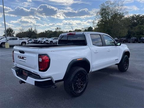 New 2026 GMC Canyon Elevation w/ Convenience Package image 3