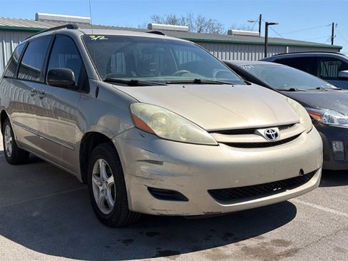 Used 2006 Toyota Sienna CE image 3