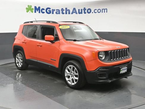 Used 2015 Jeep Renegade Latitude FWD image 2