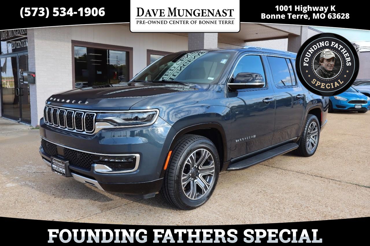 Used 2024 Jeep Wagoneer L Series II w/ Flexible Seating Group AWD/4WD image 1