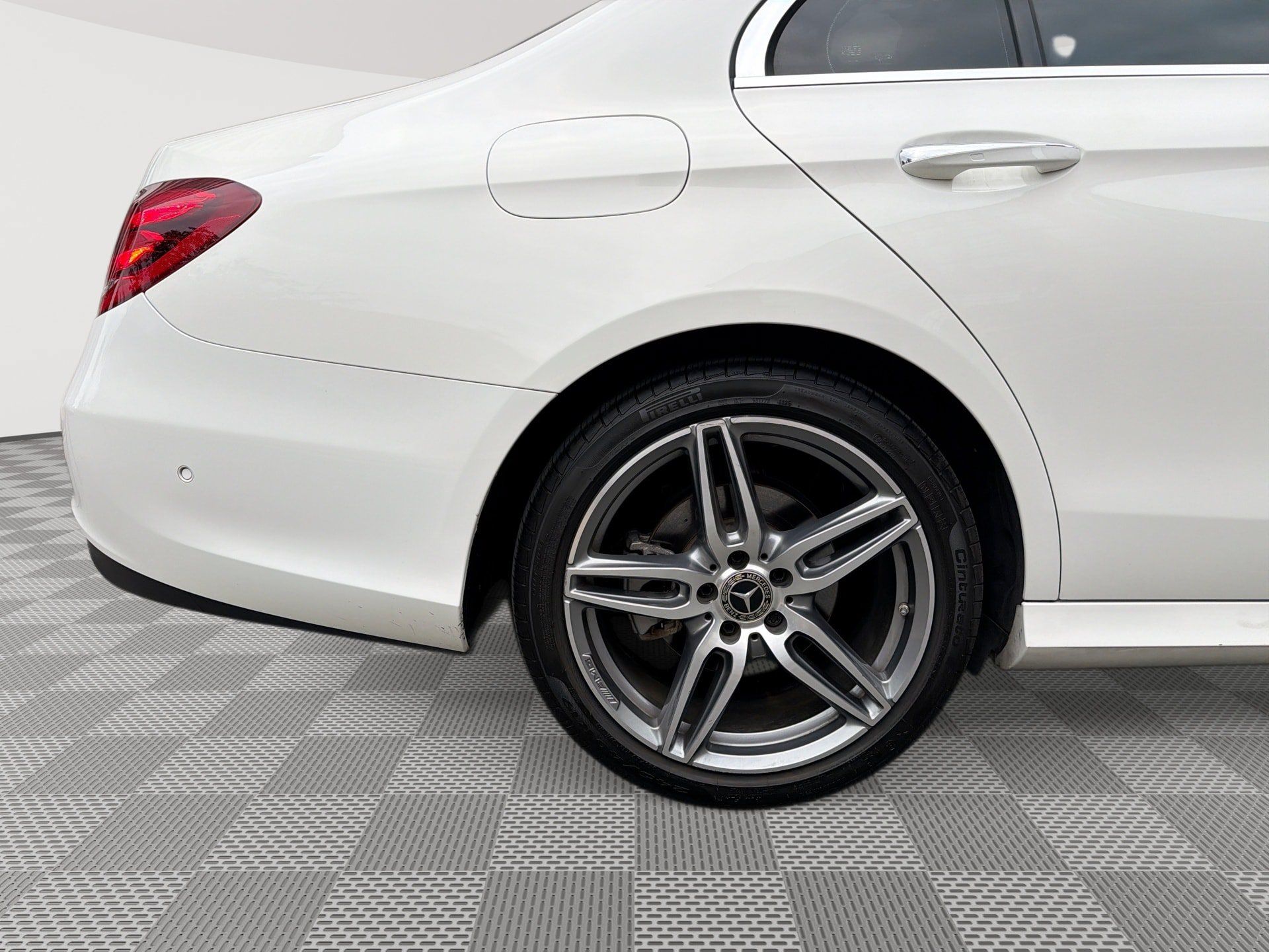 Used 2019 Mercedes-Benz E 300 w/ Premium 1 Package image 30