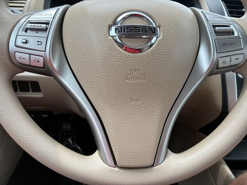 Used 2017 Nissan Altima 2.5 S w/ Power Driver Seat Package FWD image 9