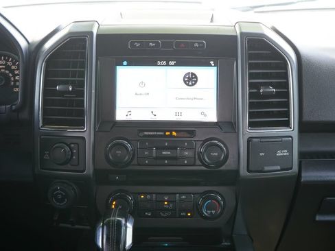 Used 2018 Ford F150 XLT w/ Equipment Group 302A Luxury AWD/4WD image 23