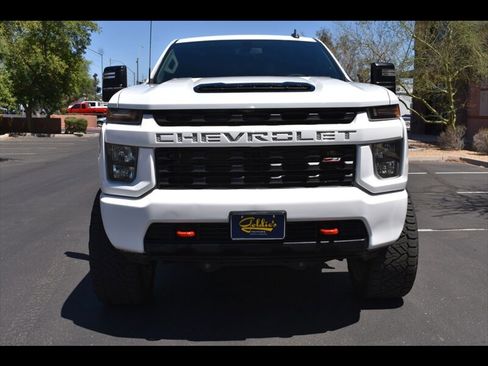 Used 2020 Chevrolet Silverado 2500 LT w/ Z71 Off-Road Package AWD/4WD image 8